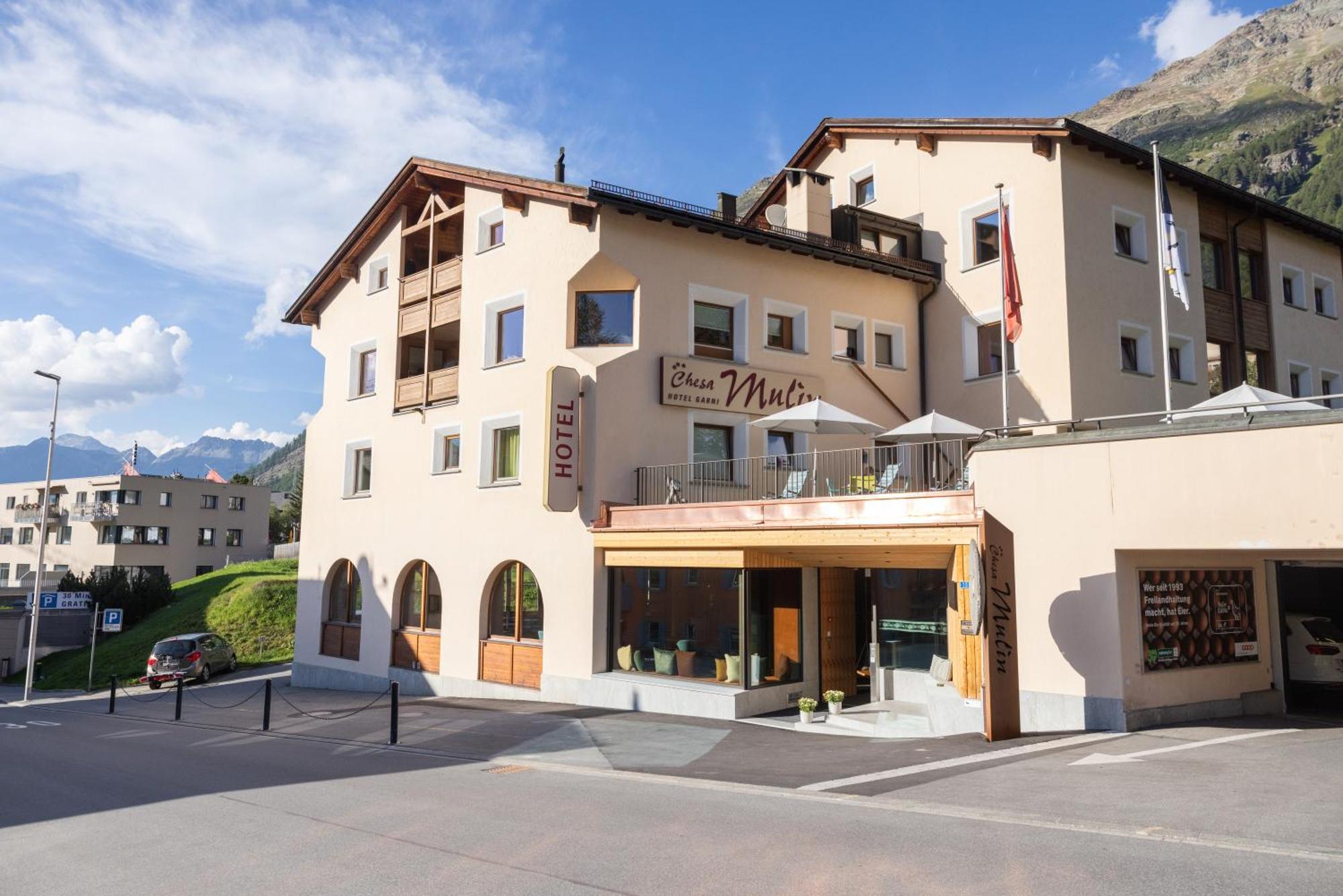 6 Resorts nahe Corviglia-Piz Nair für direkten Pistenzugang